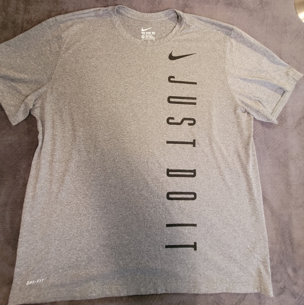 Nike Just Do It Tee 2XL Gray